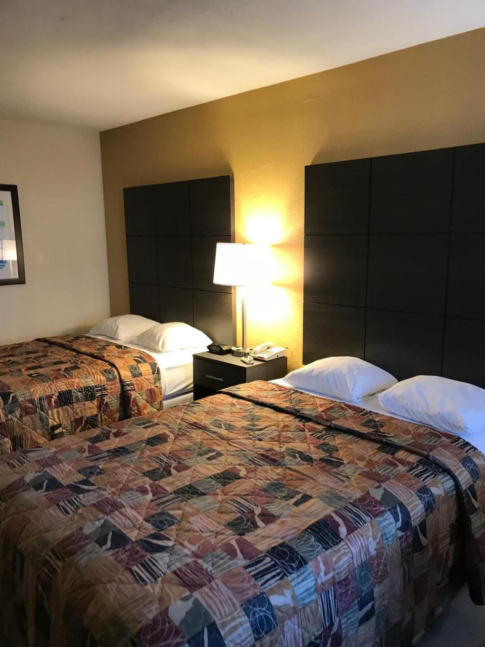 Sunset Inn Northlake Charlotte Extérieur photo